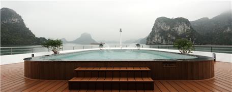 Du thuyền Halora Nova